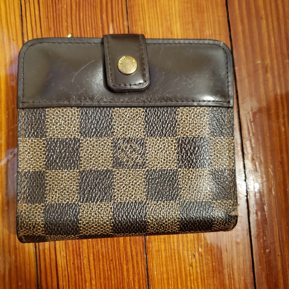 Damier Ebene Louis Vuitton Wallet